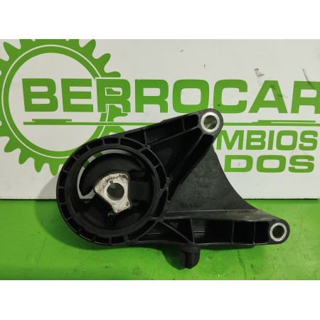 Recambio de soporte motor para opel insignia berlina 2.0 cdti cat referencia OEM IAM 13227767  