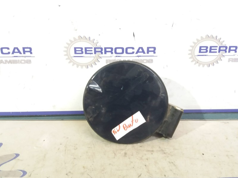 Recambio de tapa exterior combustible para fiat punto (evo) (199) 1.3 16v jtd cat referencia OEM IAM 735414374  