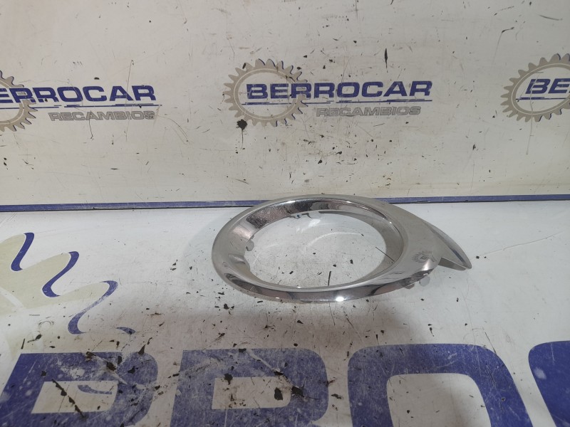 Recambio de embellecedor niebla para citroën berlingo cuadro referencia OEM IAM 9677640677  