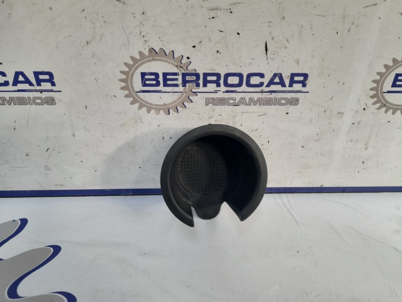 Recambio de posavasos para land rover discovery referencia OEM IAM FWW500060XXX  