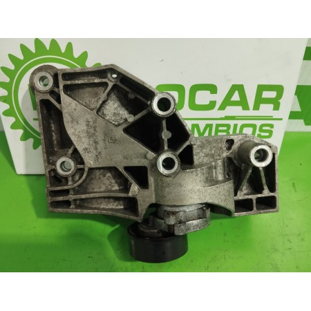 Recambio de soporte alternador para opel insignia berlina 2.0 cdti cat referencia OEM IAM 55562863  
