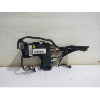 CAJA RELES / FUSIBLES 9665877980 