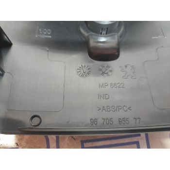 Recambio de moldura para peugeot 5008 2.0 blue-hdi fap referencia OEM IAM 9670595577  