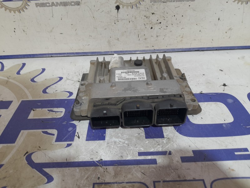 Recambio de centralita motor uce para peugeot 5008 2.0 blue-hdi fap referencia OEM IAM 9667083880  