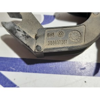 Recambio de maneta exterior delantera derecha para seat leon (1p1) 1.6 tdi referencia OEM IAM 3B0837207  