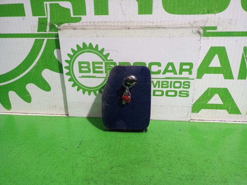 Recambio de tapa exterior combustible para nissan serena (c23m) 2.3 lx diesel referencia OEM IAM 788301C710  