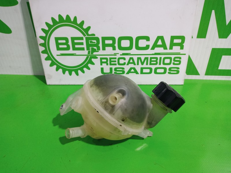 Recambio de deposito expansion para citroën c4 berlina 1.6 16v hdi referencia OEM IAM 1323W4  