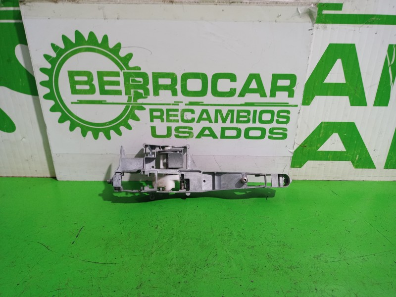 Recambio de maneta exterior delantera derecha para citroën c4 grand picasso exclusive referencia OEM IAM 9680168580  