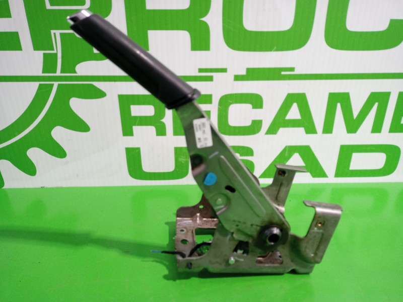 Recambio de palanca freno para opel insignia berlina 2.0 cdti cat referencia OEM IAM 13268791  