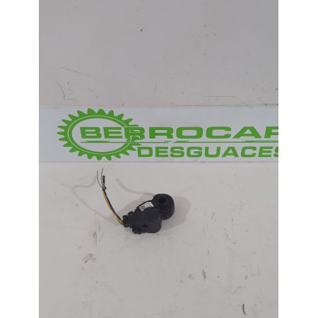 Recambio de motor apertura trampilla para dacia duster (hm_) 1.0 tce 90 referencia OEM IAM T32096B  