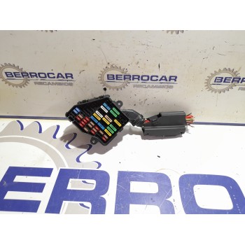 Recambio de caja reles / fusibles para seat exeo berlina (3r2) 2.0 tdi referencia OEM IAM 8D1941824  