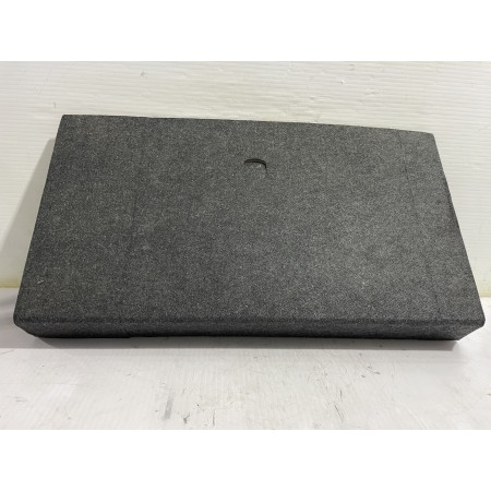 Recambio de suelo maletero para skoda yeti active referencia OEM IAM 5L6863463D  