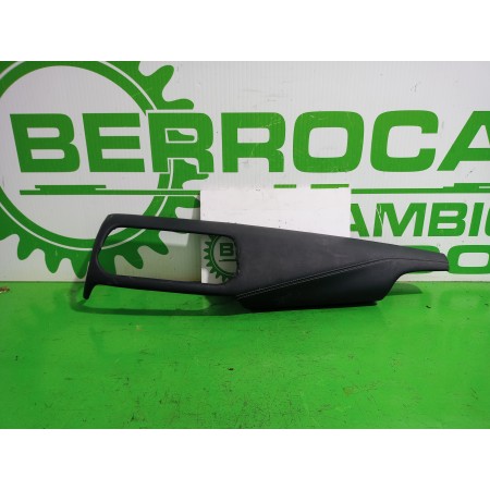 Recambio de moldura para nissan qashqai ii (j11, j11_) 1.3 dig-t referencia OEM IAM 682116UN0A  