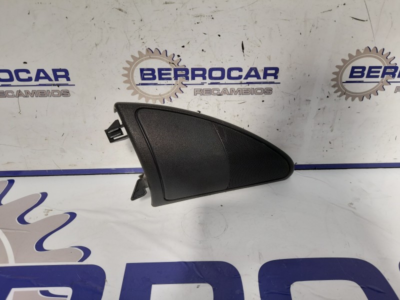 Recambio de moldura lateral para land rover range rover sport referencia OEM IAM PC01006709  