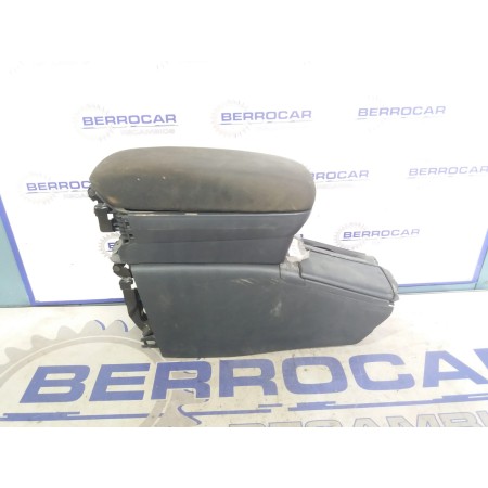Recambio de apoyabrazos central para toyota avensis berlina (t25) 1.8 16v cat referencia OEM IAM 5891105070  