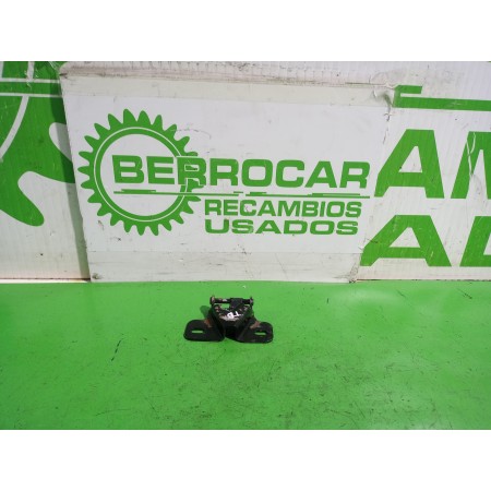 Recambio de cerradura puerta trasera derecha para renault kangoo profesional referencia OEM IAM 8200497816  