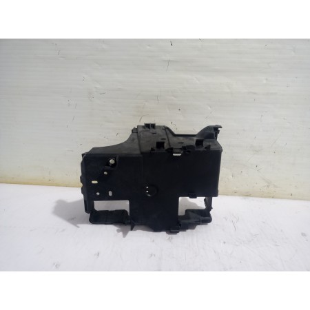 Recambio de soporte bateria para peugeot 508 allure referencia OEM IAM 9686709280  