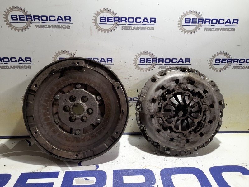 Recambio de kit embrague para seat exeo berlina (3r2) 2.0 tdi referencia OEM IAM 03G105266BH  