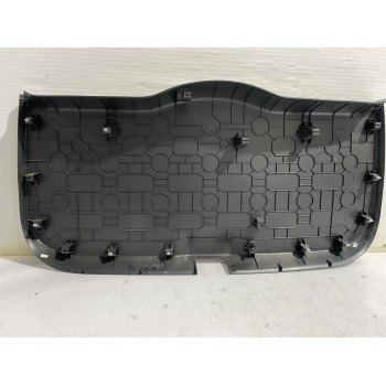 Recambio de guarnecido porton trasero para skoda yeti active referencia OEM IAM 5L6867975B  
