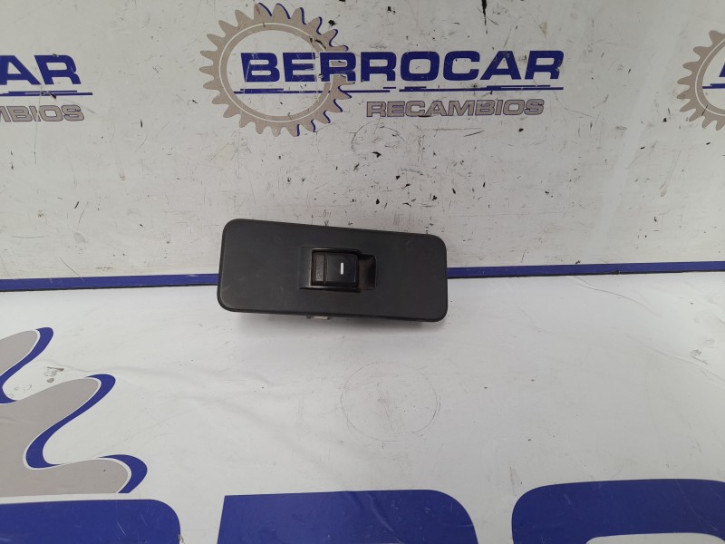 Recambio de mando elevalunas delantero izquierdo para land rover range rover sport referencia OEM IAM YUD501070PVJ  