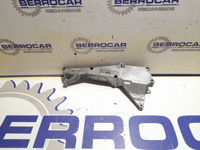 Recambio de soporte para seat exeo berlina (3r2) 2.0 tdi referencia OEM IAM 03L131159  