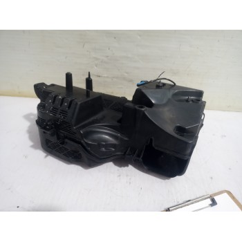 Recambio de soporte caja de rele para peugeot 508 allure referencia OEM IAM 9687677280  