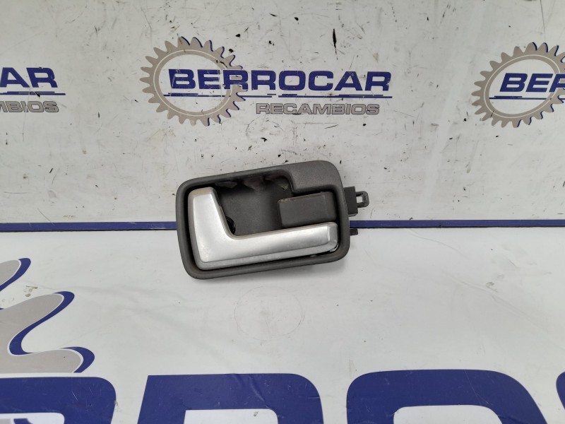 Recambio de maneta interior trasera derecha para land rover discovery referencia OEM IAM FVC500126XXX  