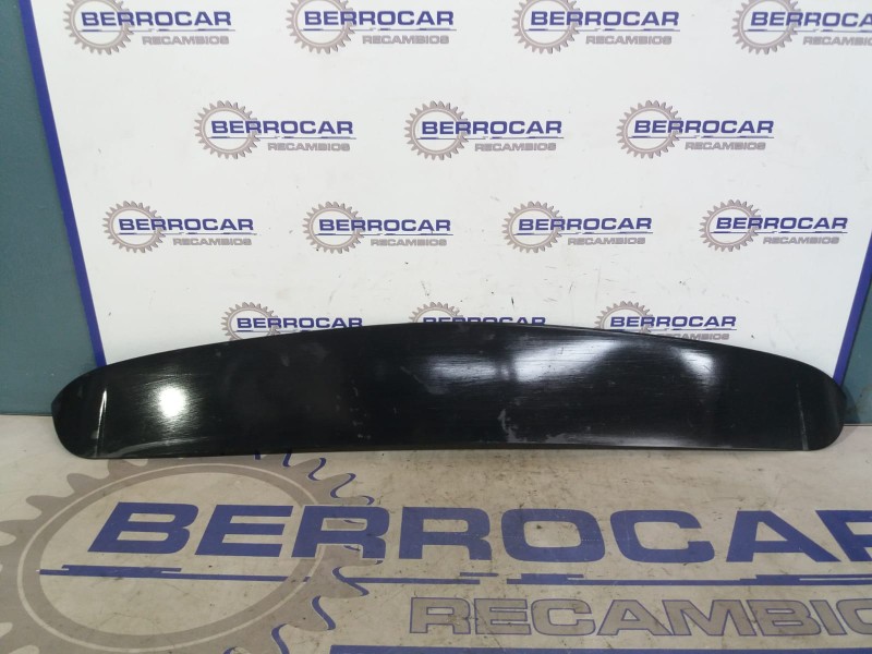 Recambio de aleron trasero para citroën c4 berlina referencia OEM IAM 96470116  
