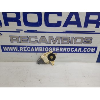 MOTOR ELEVALUNAS DELANTERO DERECHO A2048200242 