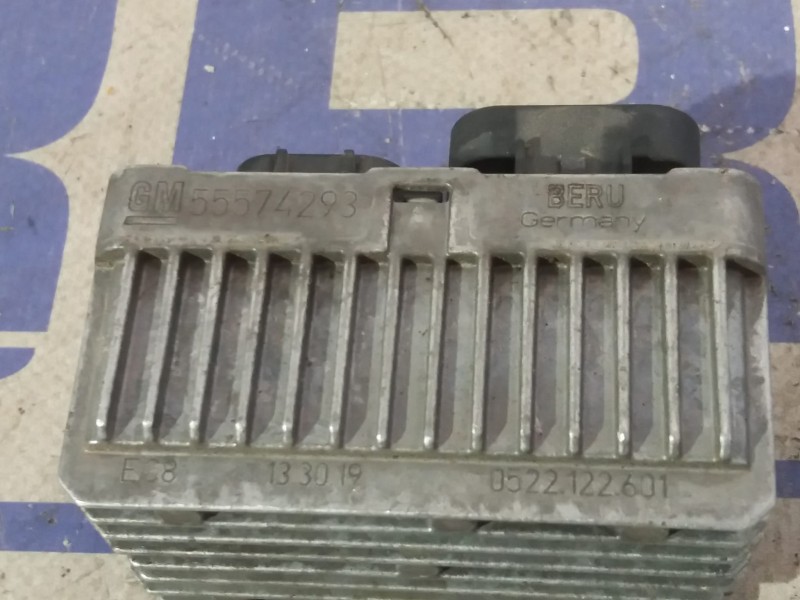 Recambio de caja precalentamiento para opel corsa d referencia OEM IAM 55574293  