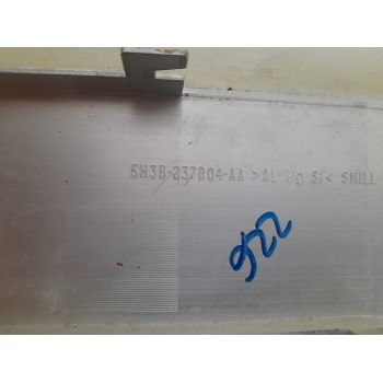 Recambio de moldura lateral para land rover range rover sport referencia OEM IAM 5H3B237B04AA  