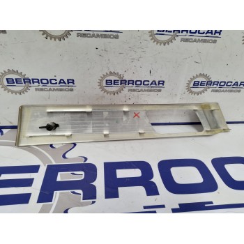 Recambio de moldura lateral para land rover range rover sport referencia OEM IAM 5H3B045H13AA  