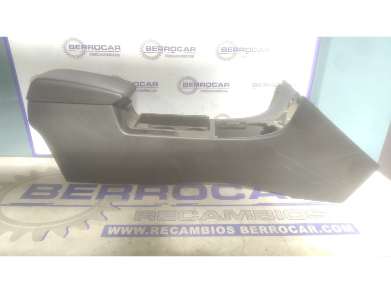 Recambio de apoyabrazos central para mazda 3 berlina (bk) referencia OEM IAM BP4K64361  