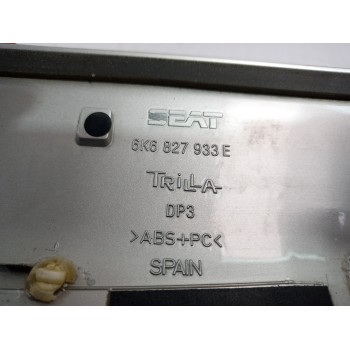 Recambio de aleron trasero para seat ibiza (6k1) stella referencia OEM IAM 6K6827933E  