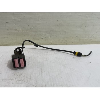 Recambio de enganche cinturon trasero central para peugeot 207 confort referencia OEM IAM 8974TA  