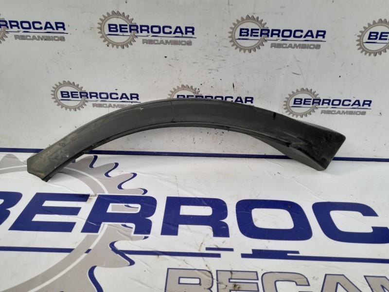 Recambio de moldura lateral para land rover range rover sport referencia OEM IAM 5H3211281AB  