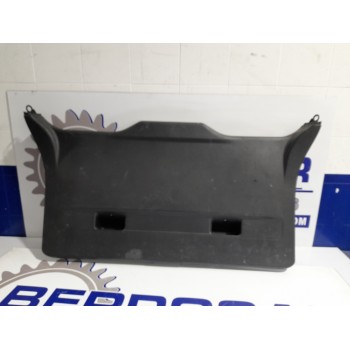 GUARNECIDO PORTON TRASERO 90580321 