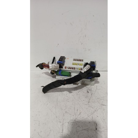 Recambio de caja reles / fusibles para alfa romeo giulietta (940_) 1.6 jtdm (940fxd1a) referencia OEM IAM 50537358  