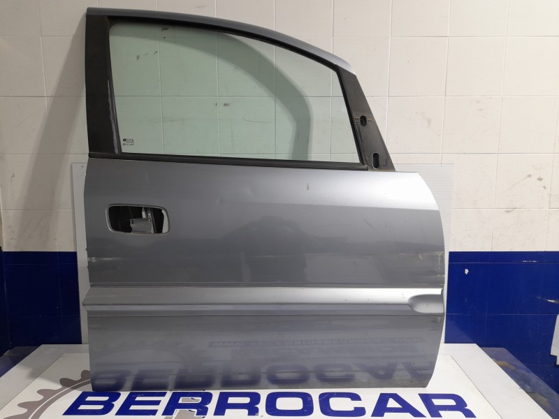 Recambio de puerta delantera derecha para opel zafira a elegance referencia OEM IAM 13116448  