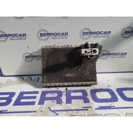 Recambio de evaporador aire acondicionado para peugeot 5008 2.0 blue-hdi fap referencia OEM IAM 52375490  