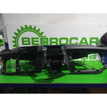 Recambio de salpicadero para citroën c4 berlina 1.6 16v hdi referencia OEM IAM 9646336180  
