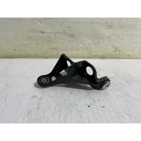 Recambio de soporte para skoda yeti active referencia OEM IAM 5Q0711789  