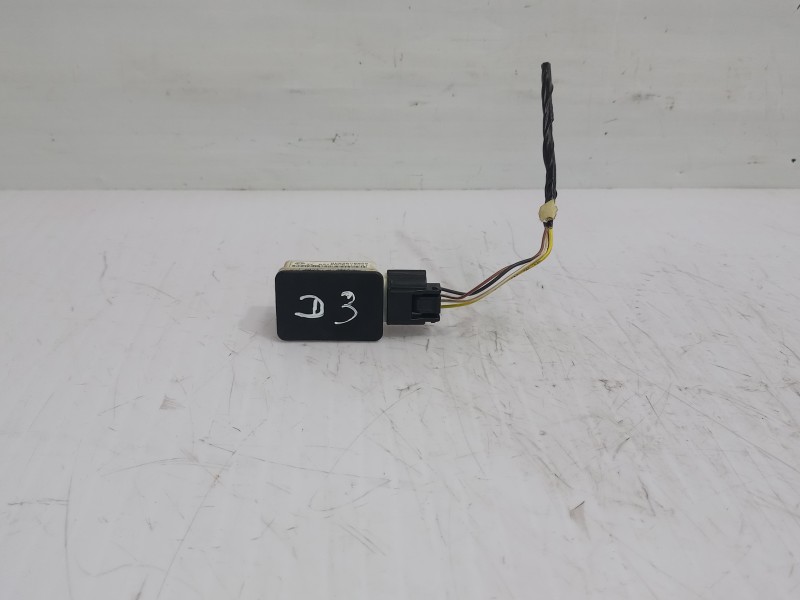 Recambio de sensor para renault scenic iii bose edition referencia OEM IAM 988809284R  