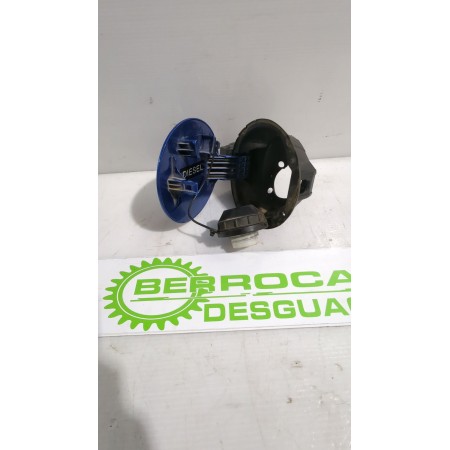 Recambio de tapa exterior combustible para hyundai i30 (fd) 1.6 crdi referencia OEM IAM 695102L000  