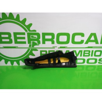 Recambio de moldura interior para opel insignia berlina 2.0 cdti cat referencia OEM IAM 13304989  