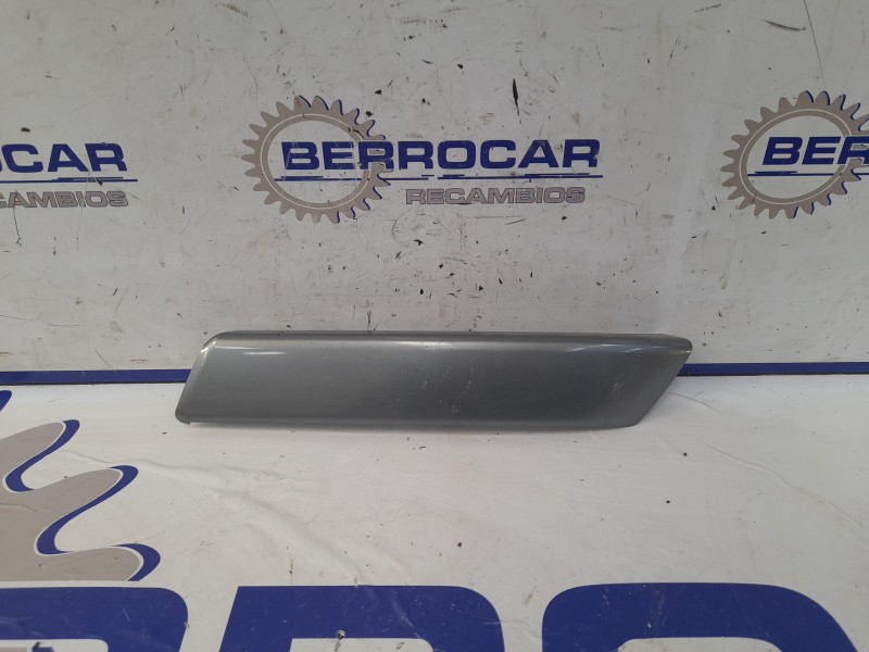 Recambio de moldura lateral para land rover range rover sport referencia OEM IAM EJE500121XXX  