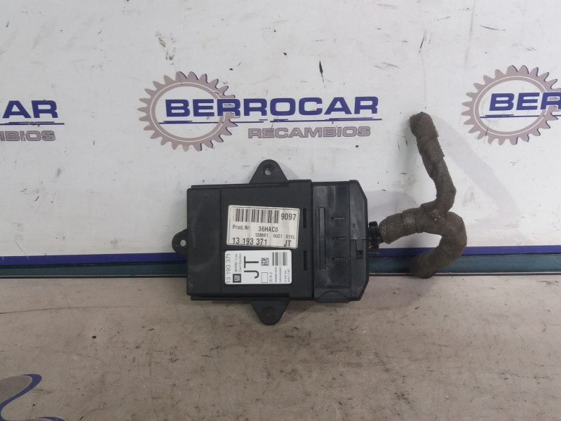 Recambio de modulo electronico para opel vectra c berlina referencia OEM IAM 13193371  