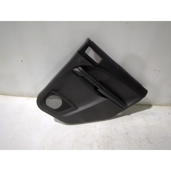 GUARNECIDO PUERTA TRASERA DERECHA 3M51R27406 