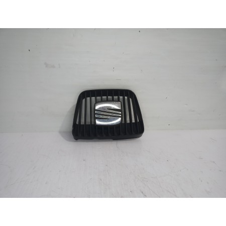 Recambio de rejilla para seat ibiza (6k1) stella referencia OEM IAM 6K0853654D  
