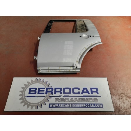 Recambio de puerta trasera izquierda para land rover discovery referencia OEM IAM   